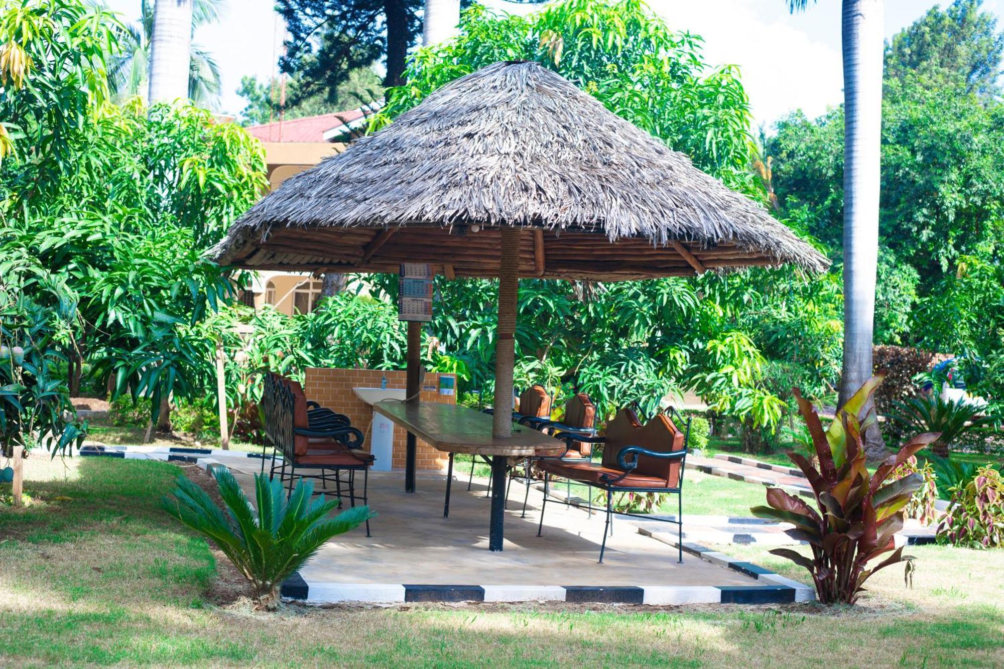Mama Thea Homes Moshi Buitenkant foto