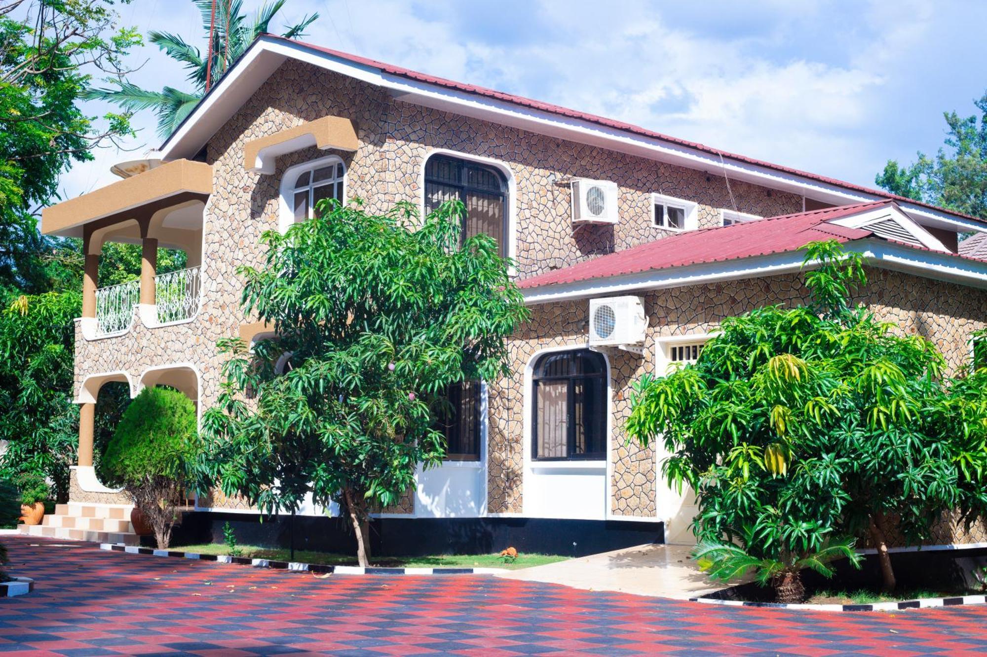 Mama Thea Homes Moshi Buitenkant foto