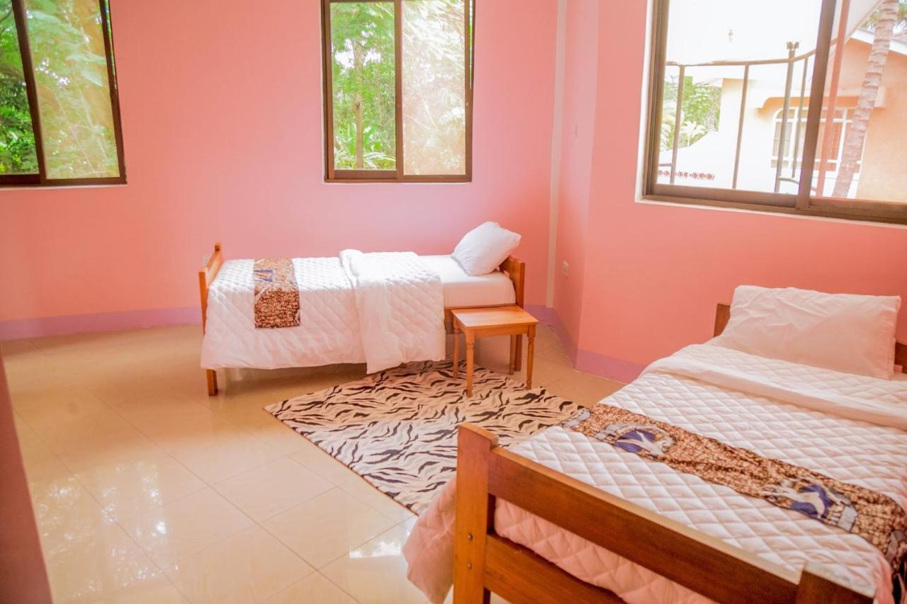 Mama Thea Homes Moshi Buitenkant foto