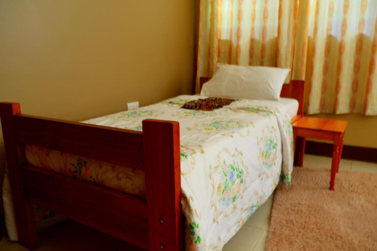 Mama Thea Homes Moshi Buitenkant foto