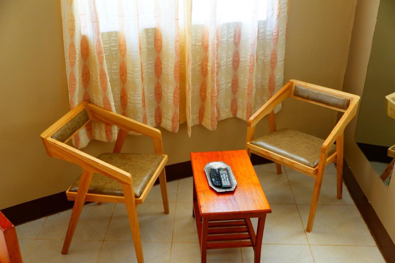 Mama Thea Homes Moshi Buitenkant foto