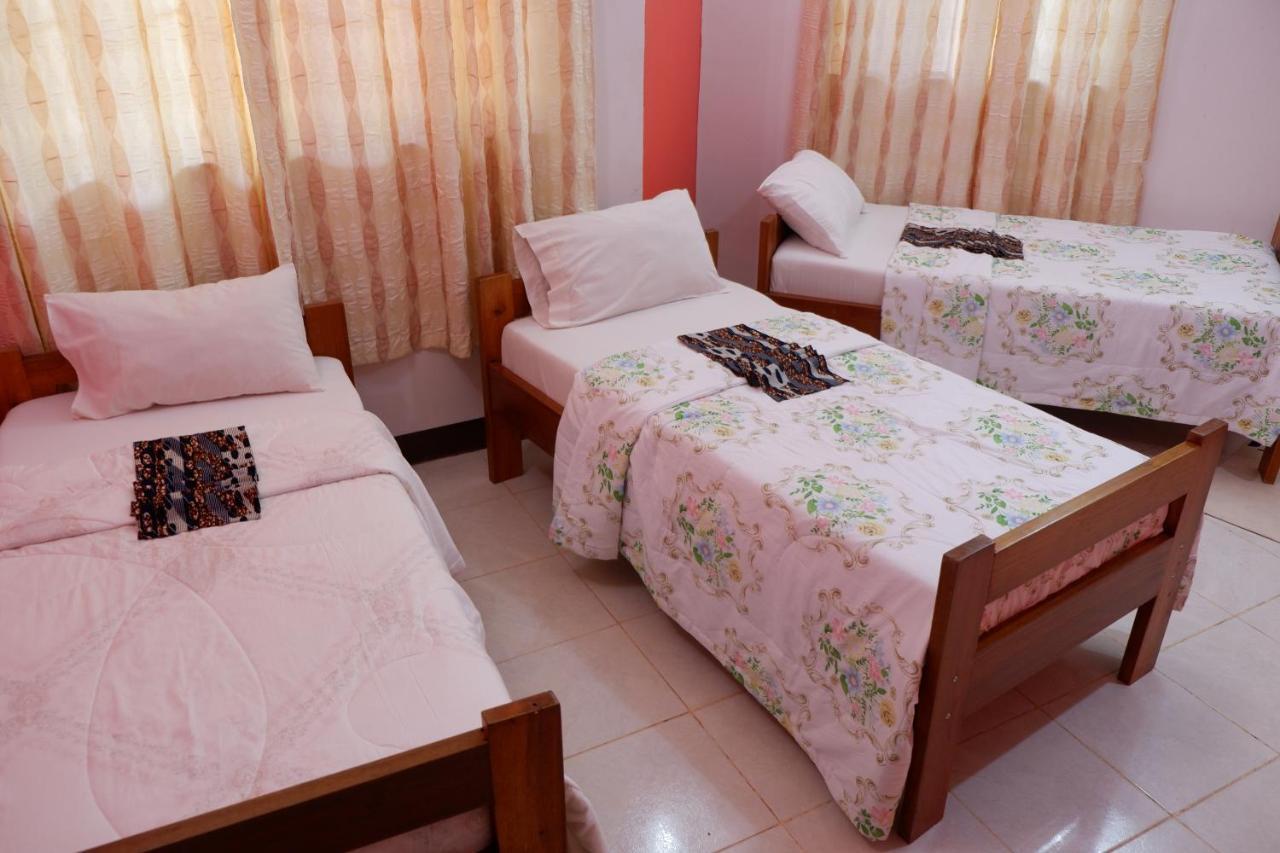 Mama Thea Homes Moshi Buitenkant foto