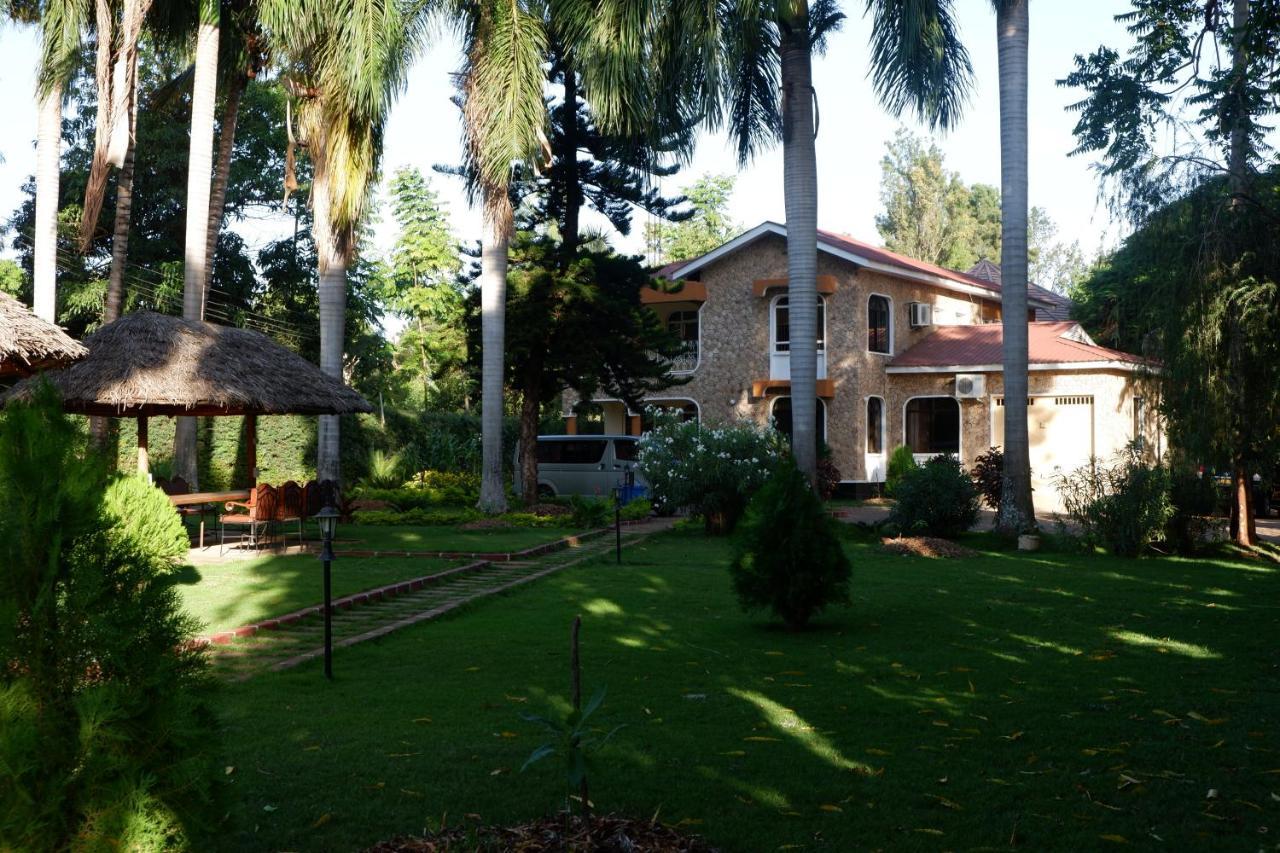 Mama Thea Homes Moshi Buitenkant foto